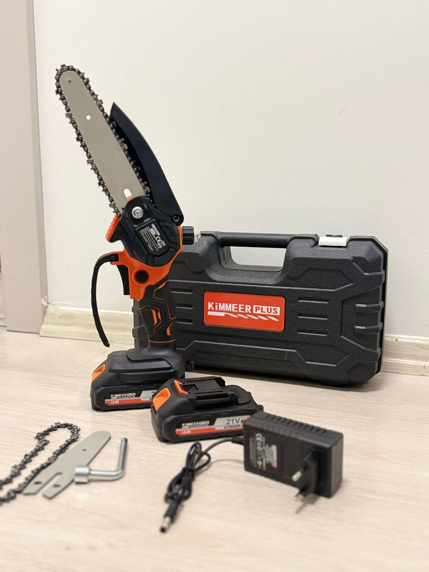 Destroyel uyumlu Otomatik Yağlamali Dal Budama Testeresi